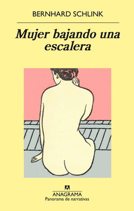 MUJER BAJANDO UNA ESCALERA